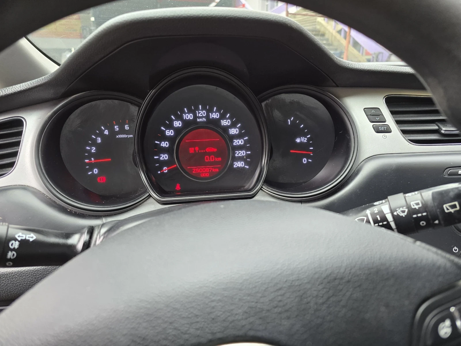 Kia Ceed 1.4 CRDi | Mobile.bg � ����������� 13