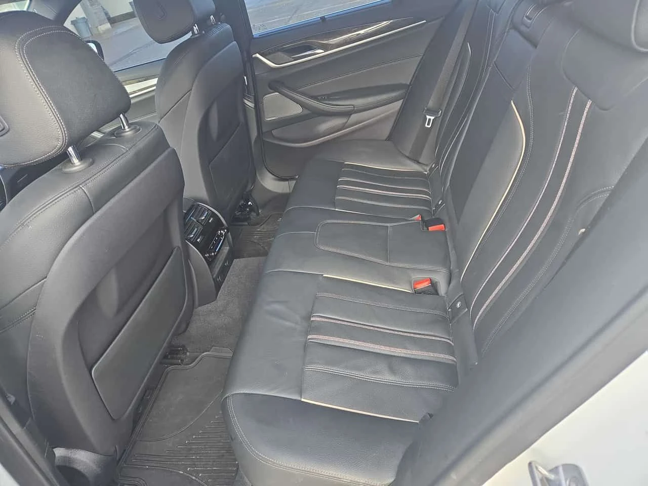 BMW 530E  | xDrive iPerformance | CARFAX - изображение 9