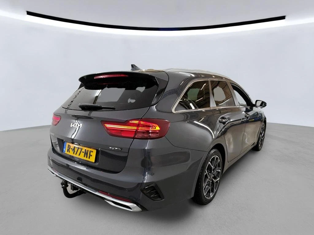 Kia Ceed SW GT Line, снимка 4 - Автомобили и джипове - 53963195