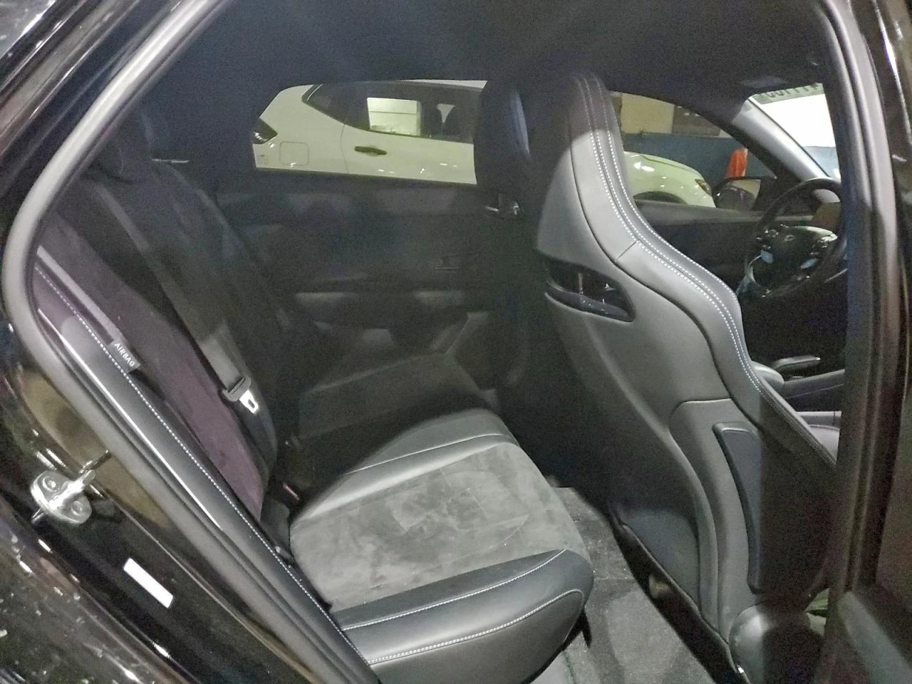 Hyundai Elantra 2l N, снимка 10 - Автомобили и джипове - 53965397