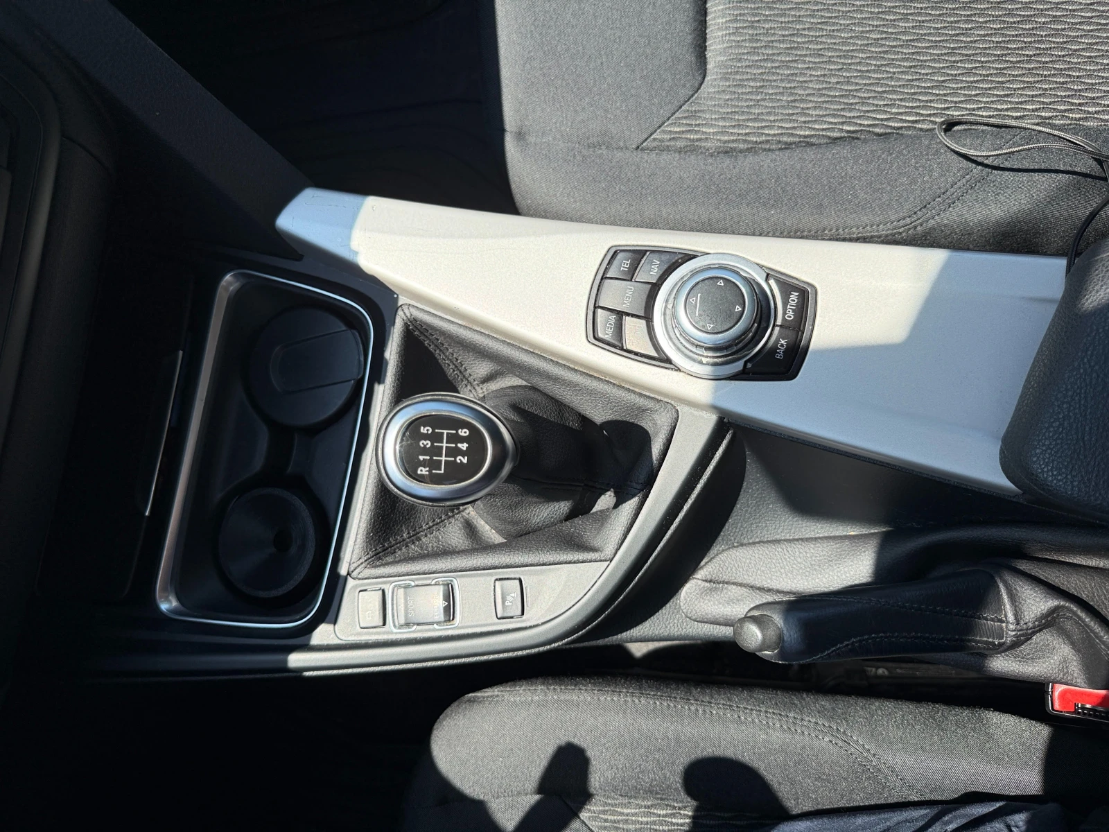 BMW 320 Xdrive, снимка 10 - Автомобили и джипове - 54949613