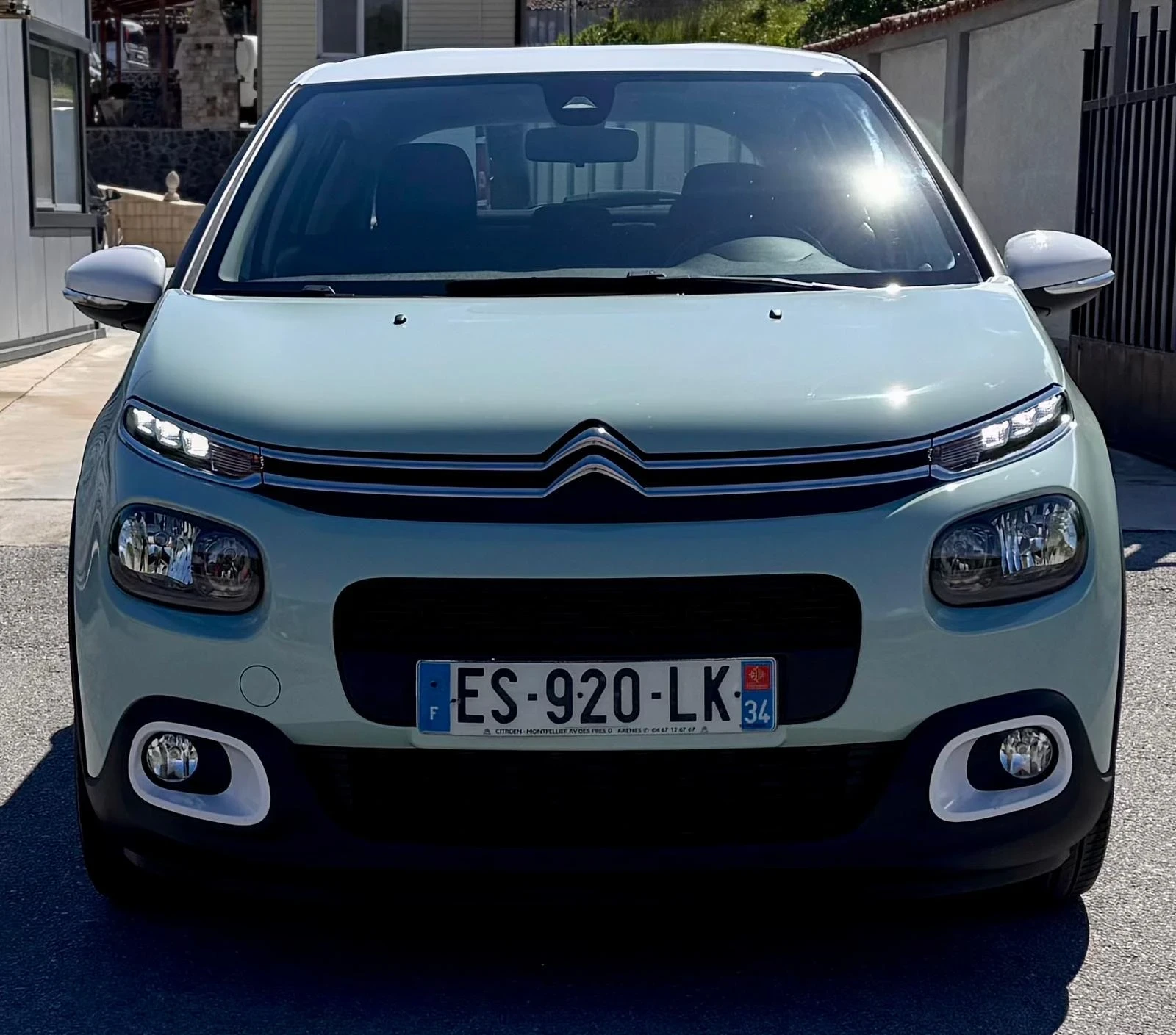 Citroen C3 1.2 i Service book
