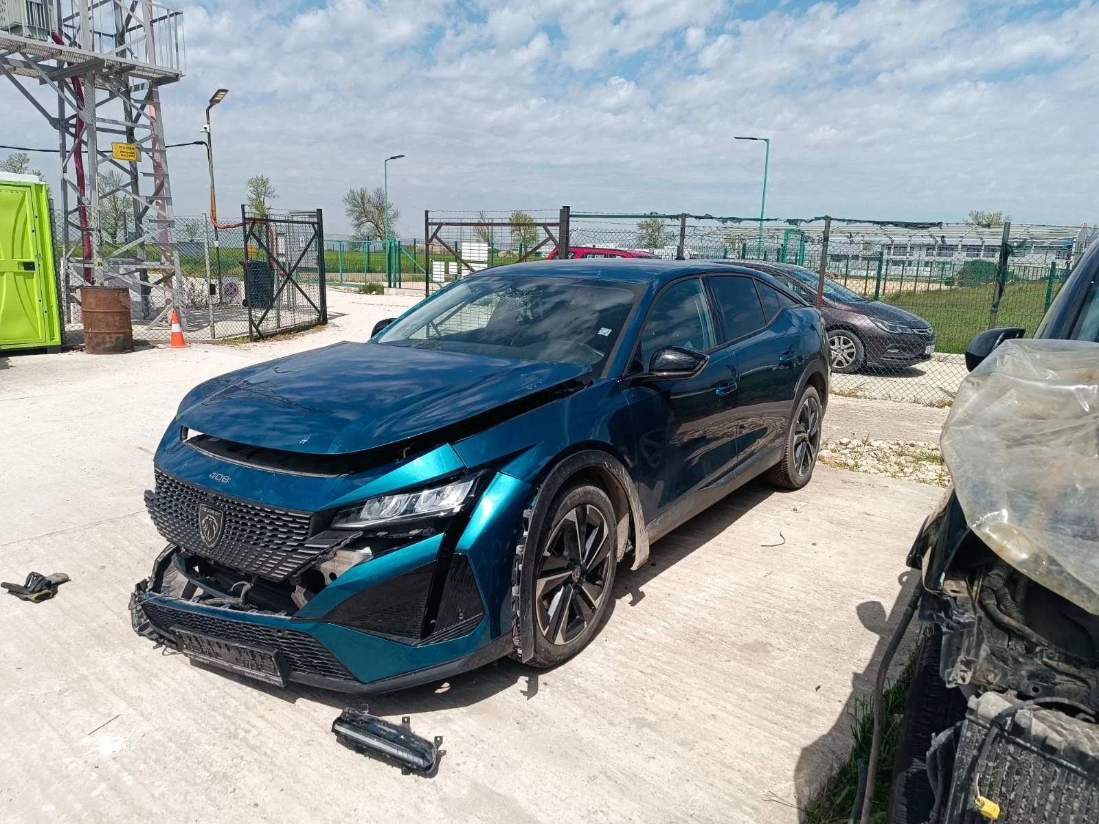 Peugeot 408 1.2i HN05 130k