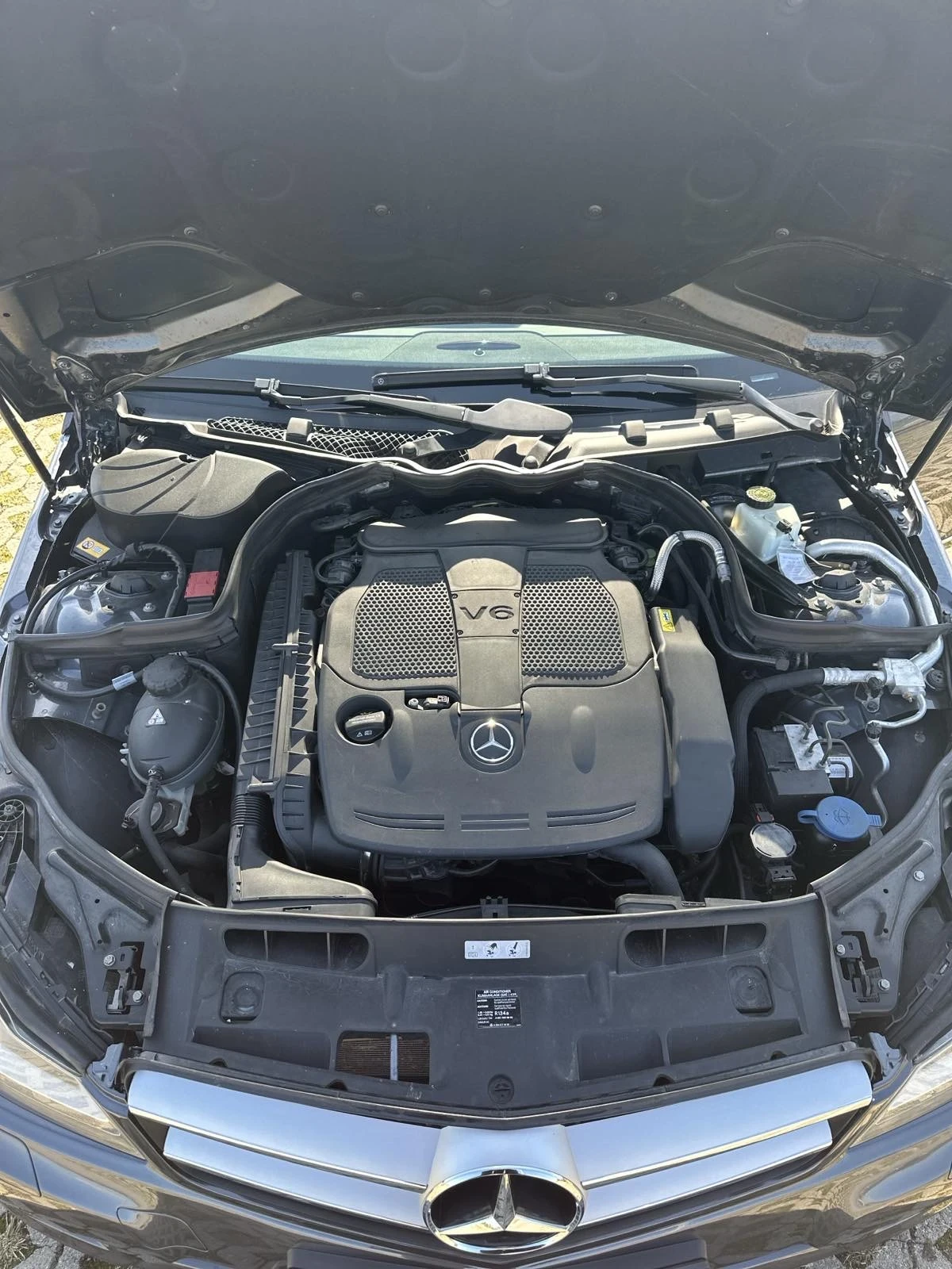 Mercedes-Benz C 350, снимка 11 - Автомобили и джипове - 54663760