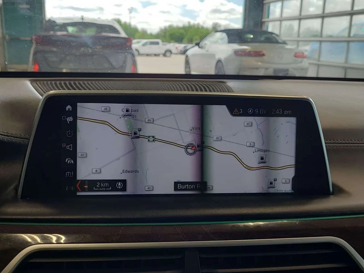 BMW 750 * CARFAX * АВТОКРЕДИТ БЕЗ ПЪРВОНАЧАЛНА ВНОСКА, снимка 12 - Автомобили и джипове - 54676352