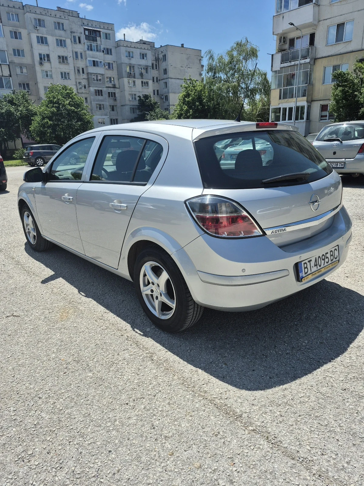 Opel Astra, снимка 4 - Автомобили и джипове - 54715530