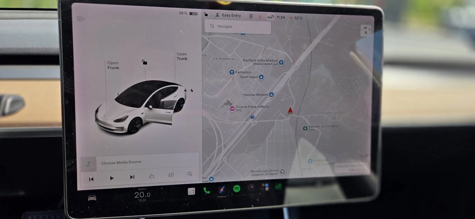 Tesla Model 3 Long Range Dual Motor, снимка 11 - Автомобили и джипове - 54724647