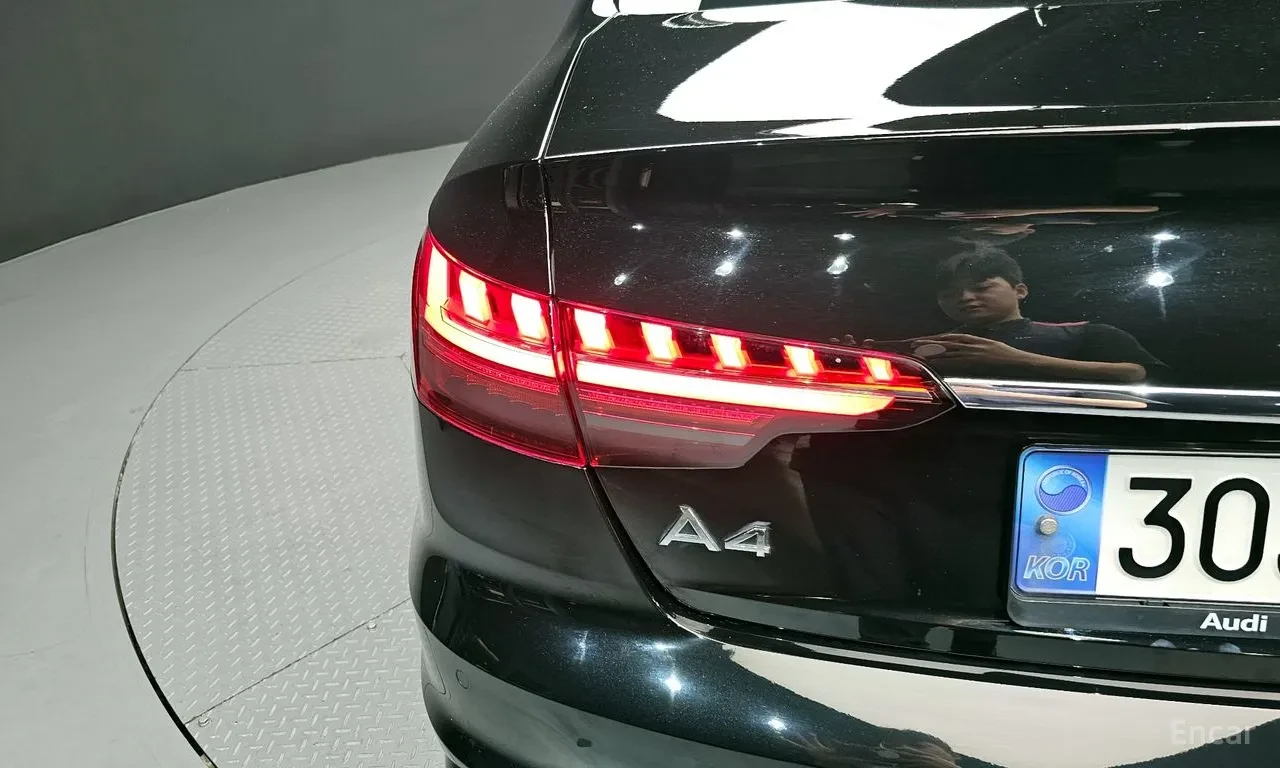 Audi A4 40 TFSI , снимка 14 - Автомобили и джипове - 54749228
