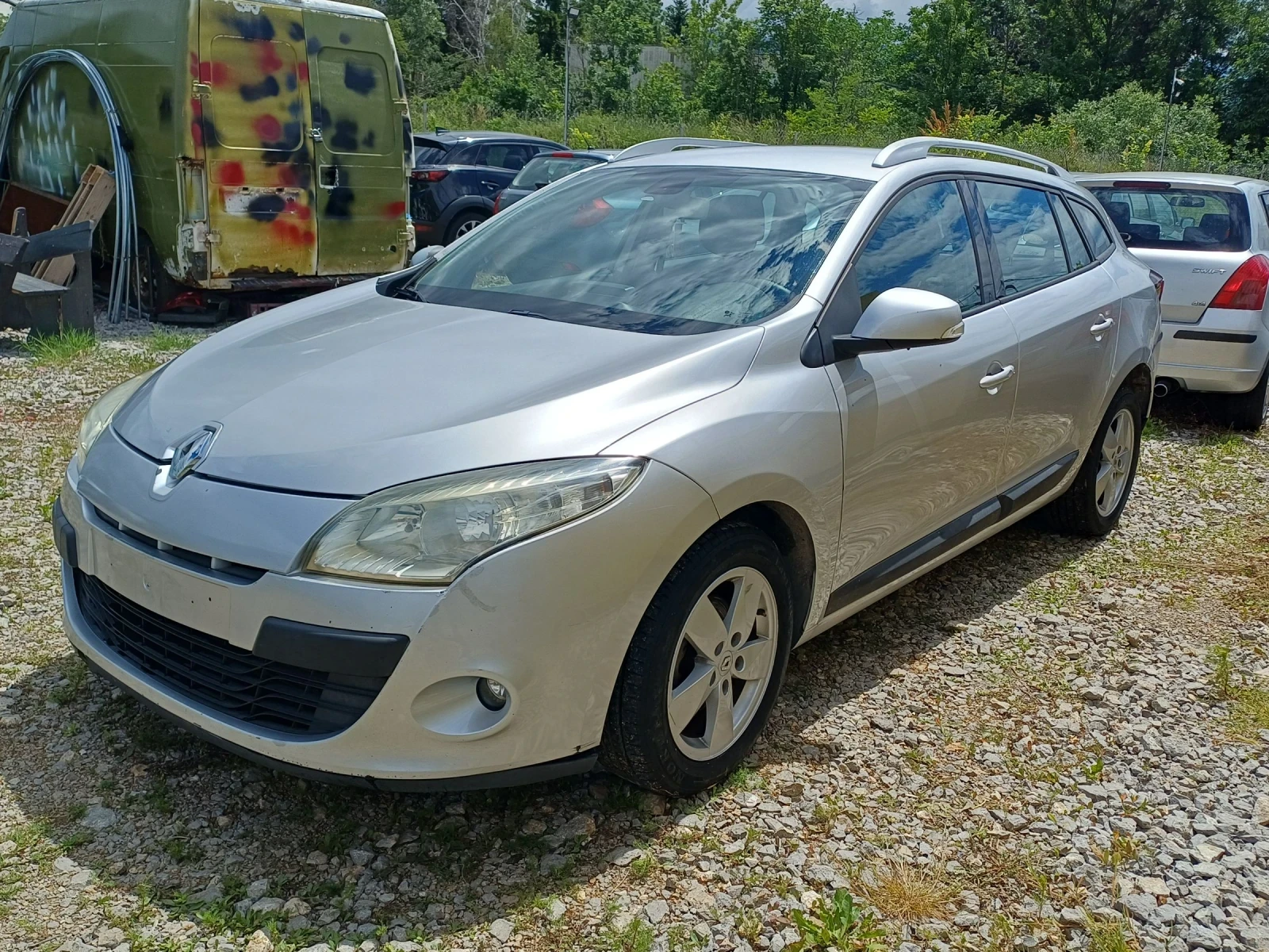 Renault Megane 1.5 DCI, снимка 7 - Автомобили и джипове - 54892541