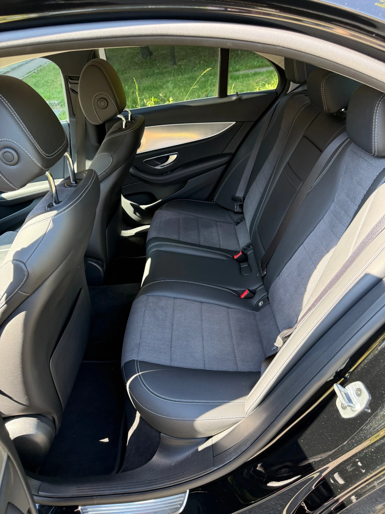 Mercedes-Benz E 200 2.0 Benzin/German Import, снимка 6 - Автомобили и джипове - 54895038