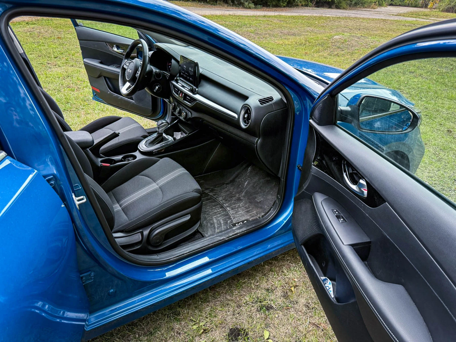 Kia Forte 2.0 Mpi, снимка 9 - Автомобили и джипове - 54940423