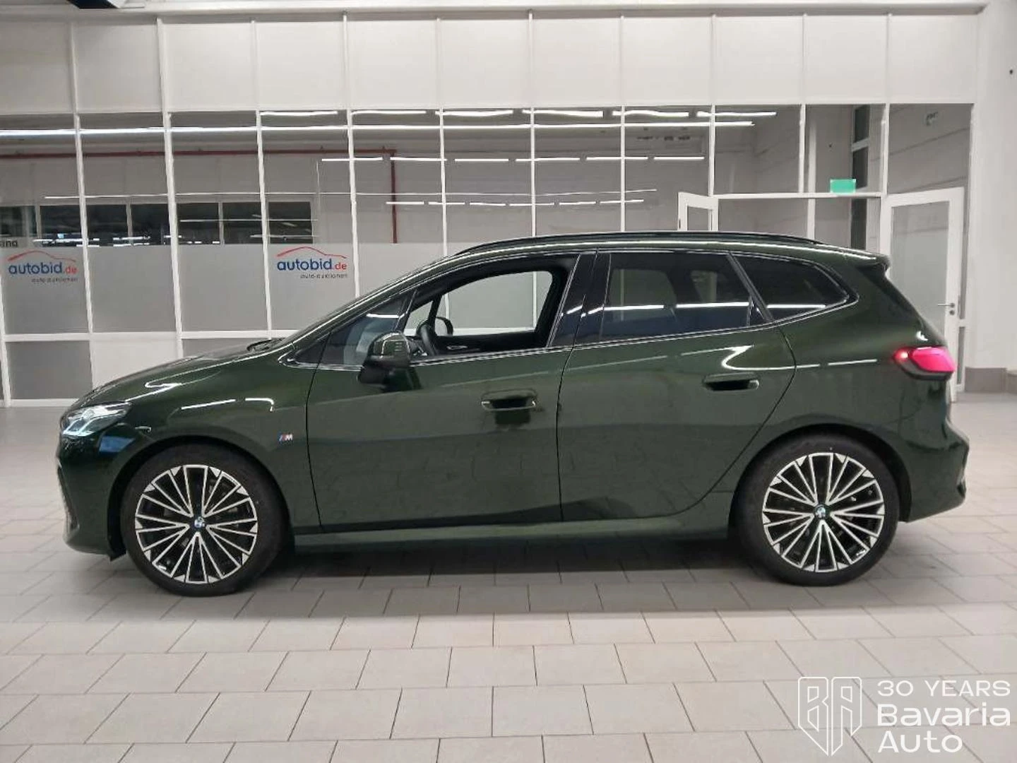 BMW 218 i Active Tourer M Sport Paket, снимка 2 - Автомобили и джипове - 55264294