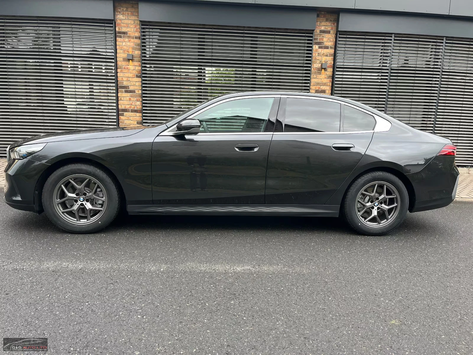 BMW 520 i/190HP/LED/SPORTSITS/CAM/ACC/KLESS/662z, снимка 3 - Автомобили и джипове - 55456326