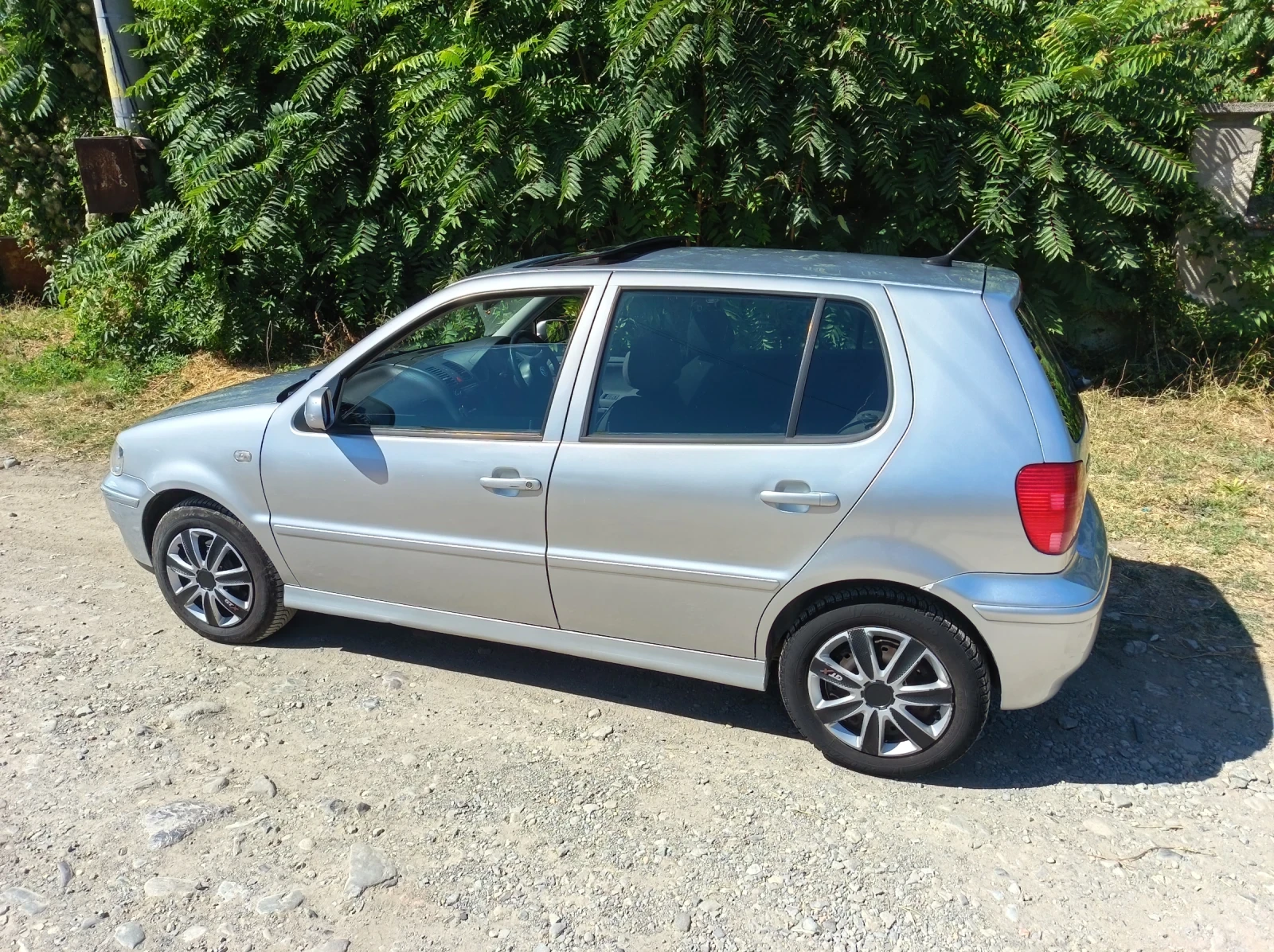 VW Polo 1, 4  V16 75 коня, снимка 2 - Автомобили и джипове - 56002058