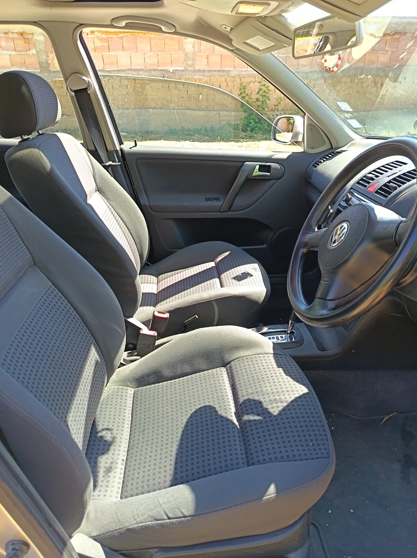 VW Polo 1, 4  V16 75 коня, снимка 6 - Автомобили и джипове - 56002058