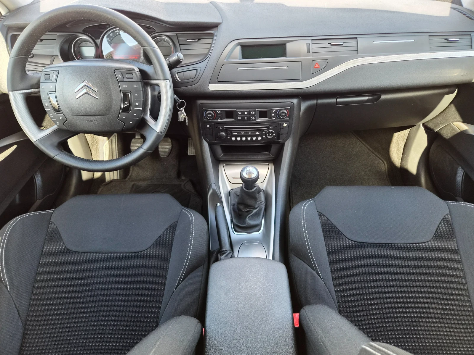 Citroen C5 1.8i 125кс 83300км., снимка 16 - Автомобили и джипове - 56199392