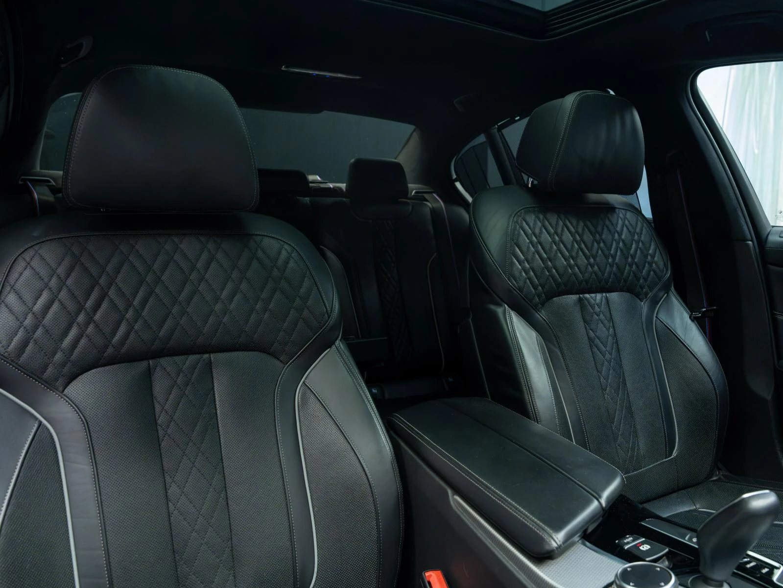 BMW 550 M550D* XDRIVE* M-SPORT* B&W* 360* HUD* PANO* SOFTC | Mobile.bg � ����������� 11