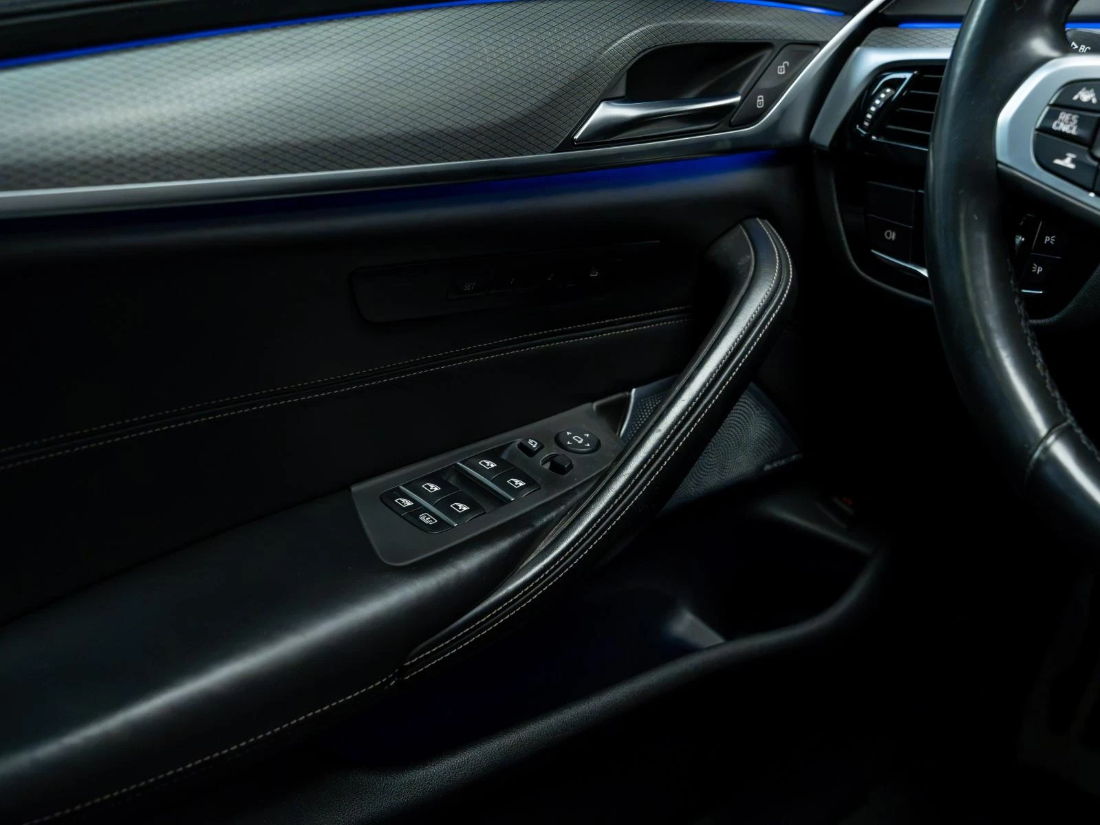 BMW 550 M550D* XDRIVE* M-SPORT* B&W* 360* HUD* PANO* SOFTC | Mobile.bg � ����������� 17