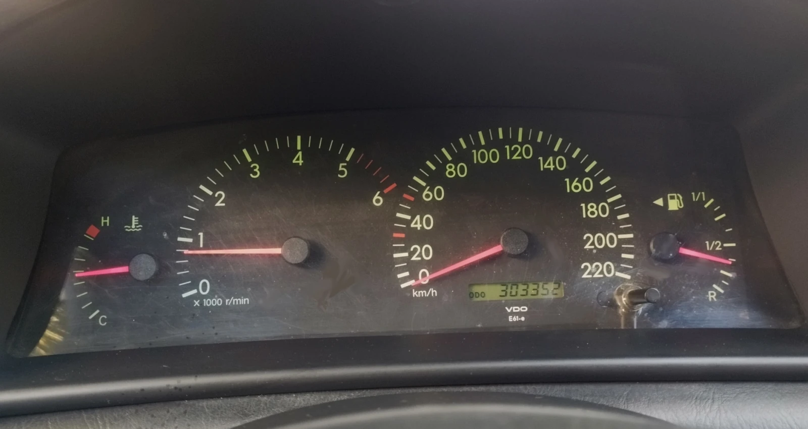 Toyota Corolla D4D, снимка 6 - Автомобили и джипове - 56637233