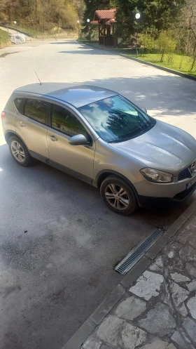 Nissan Qashqai Джип