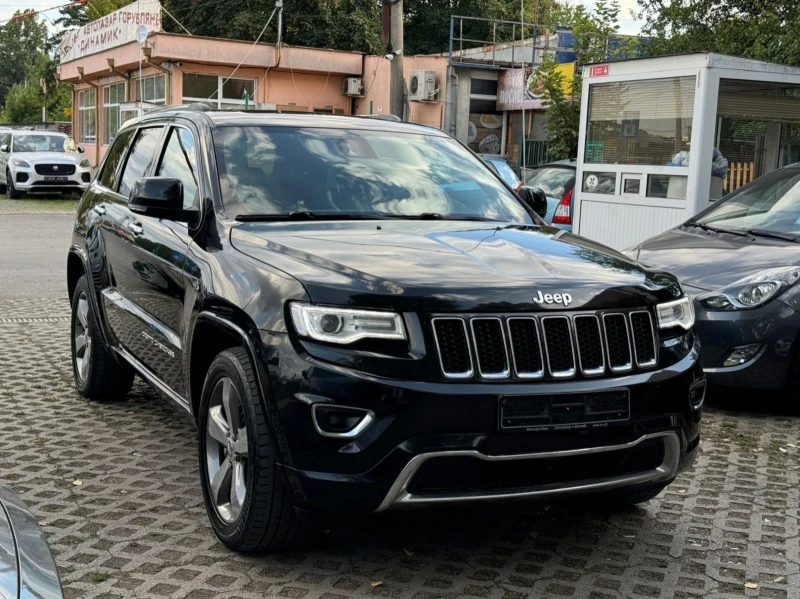 Jeep Grand cherokee 3.0 CRDI Overland 250к.с. Камера Панорама Keyless, снимка 4 - Автомобили и джипове - 47359621