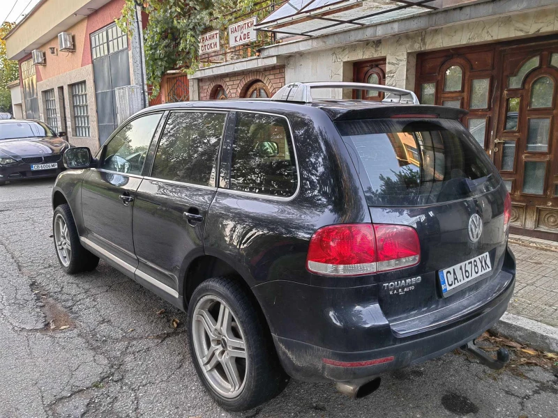 VW Touareg, снимка 8 - Автомобили и джипове - 47506618