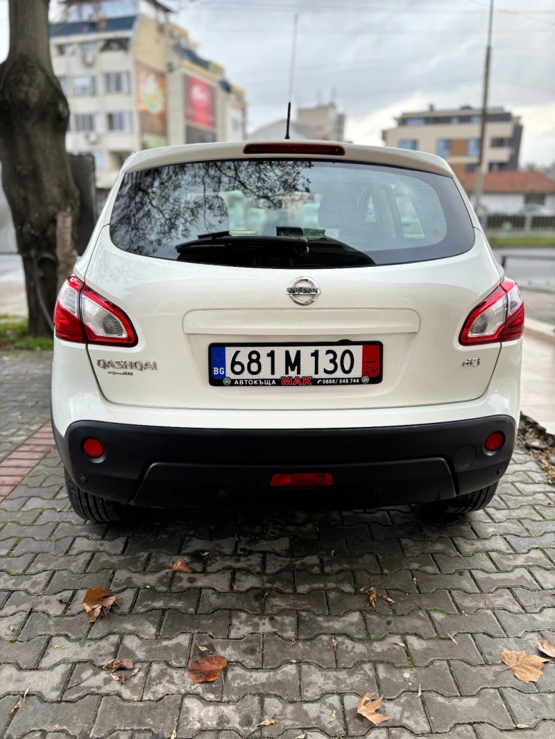 Nissan Qashqai 1.5 DCI * FACELIFT* PARKTRONIC* 2 КЛЮЧА* , снимка 6 - Автомобили и джипове - 48176757