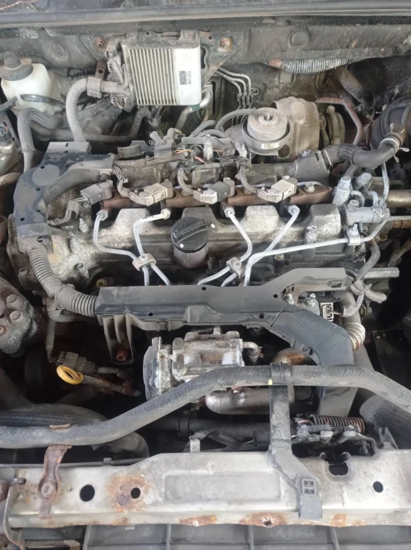 Toyota Rav4 2.2 D4D 150kc, снимка 7 - Автомобили и джипове - 50331733