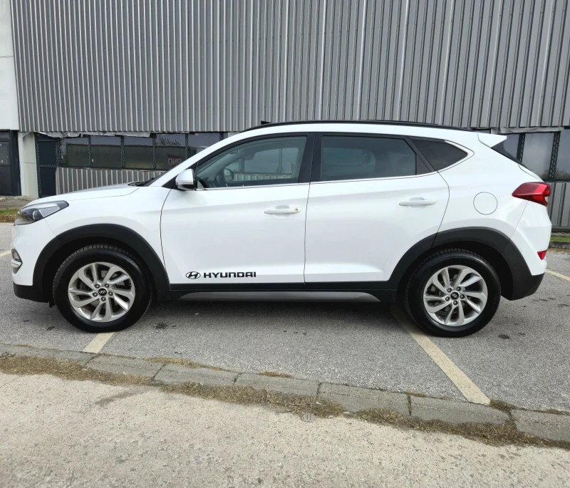 Hyundai Tucson FULL 2.0 136кс.PANORAMA 2017г., снимка 7 - Автомобили и джипове - 52190356