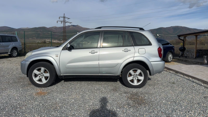 Toyota Rav4 2.0D 4WD, снимка 3 - Автомобили и джипове - 52421981