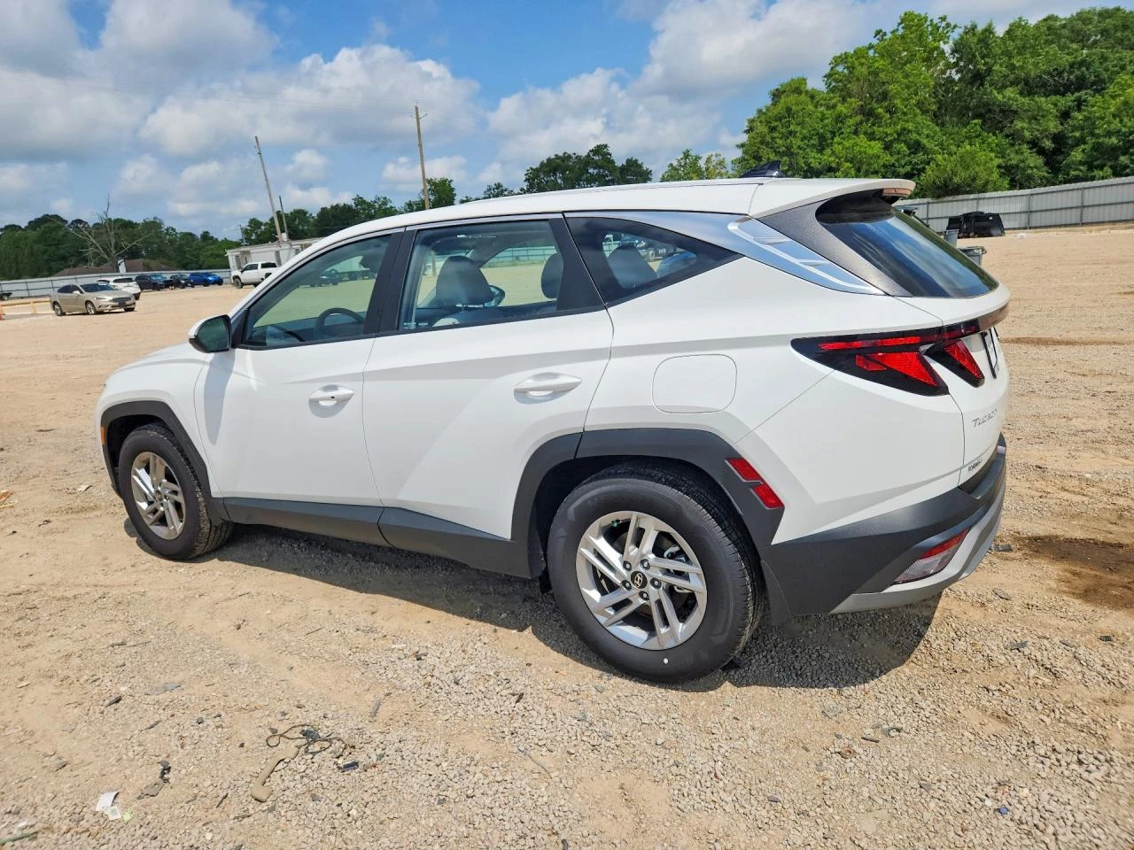 Hyundai Tucson 2.5l Se, снимка 2 - Автомобили и джипове - 54732644