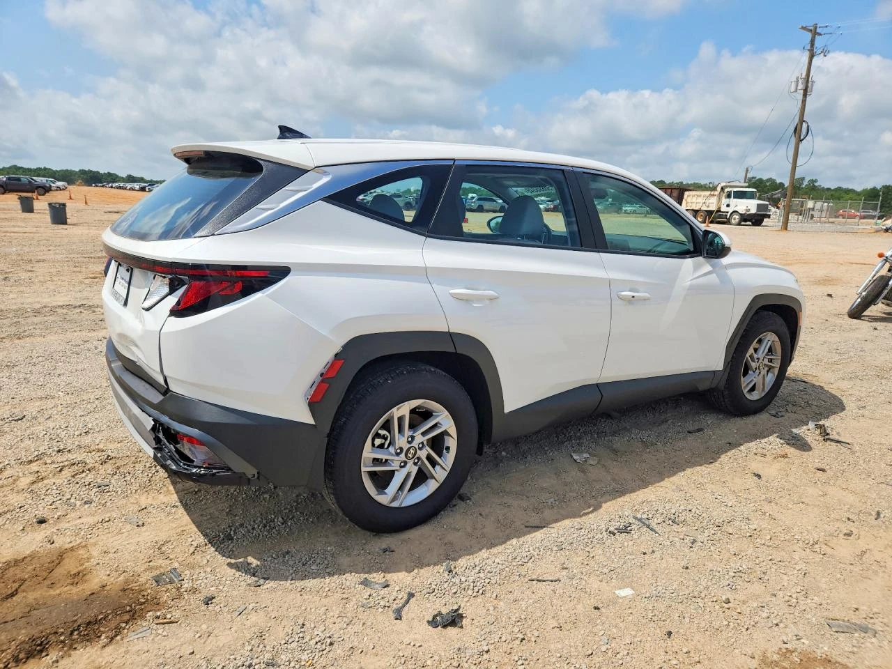 Hyundai Tucson 2.5l Se, снимка 3 - Автомобили и джипове - 54732644