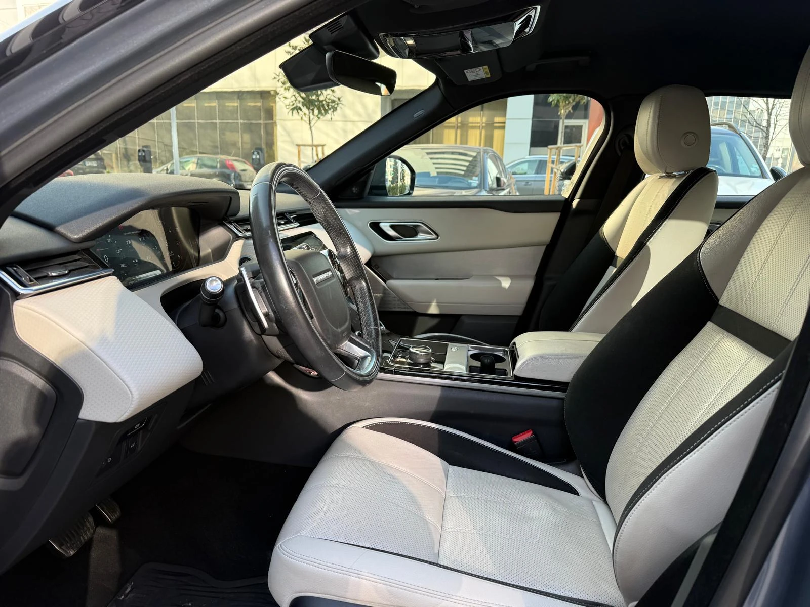 Land Rover Range Rover Velar D300 R-Dynamic SE, снимка 8 - Автомобили и джипове - 55035765
