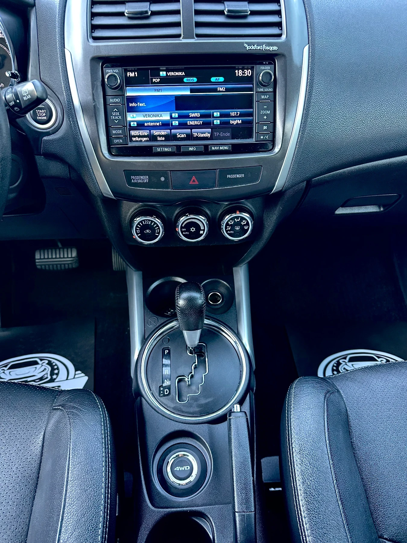 Mitsubishi ASX 2.2DID 150ks KAMERA 4x4 PODGREV PANORAMA KEULESS A, снимка 10 - Автомобили и джипове - 55237183