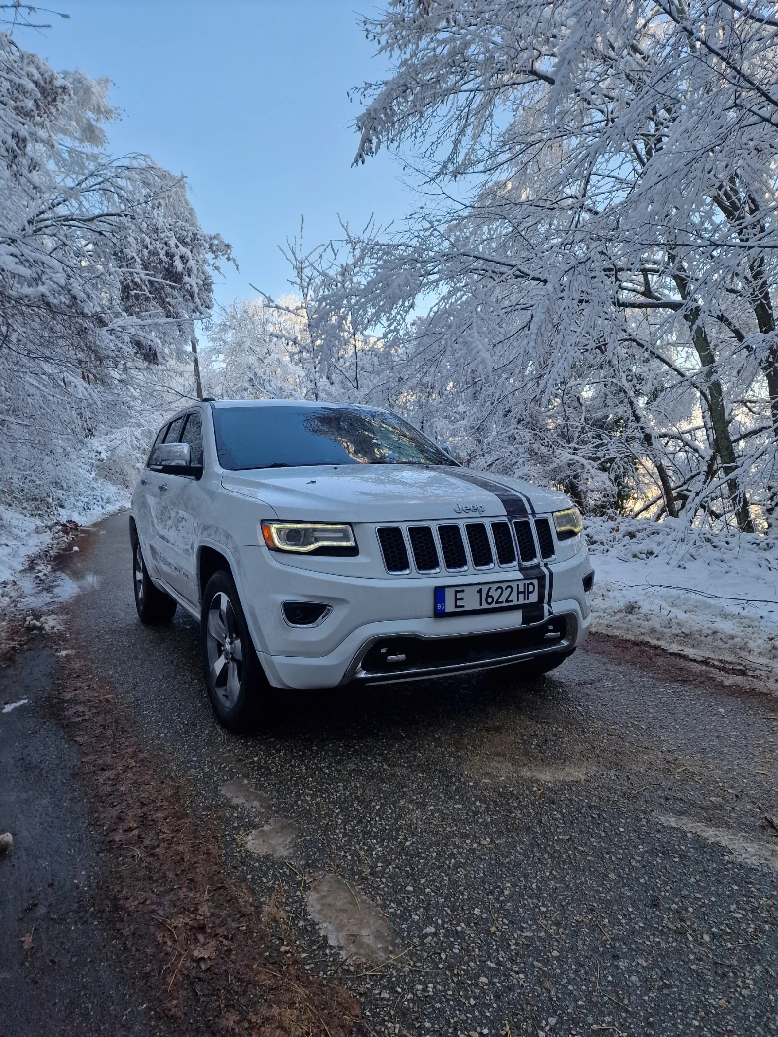 Jeep Grand cherokee Overland, снимка 6 - Автомобили и джипове - 55441051