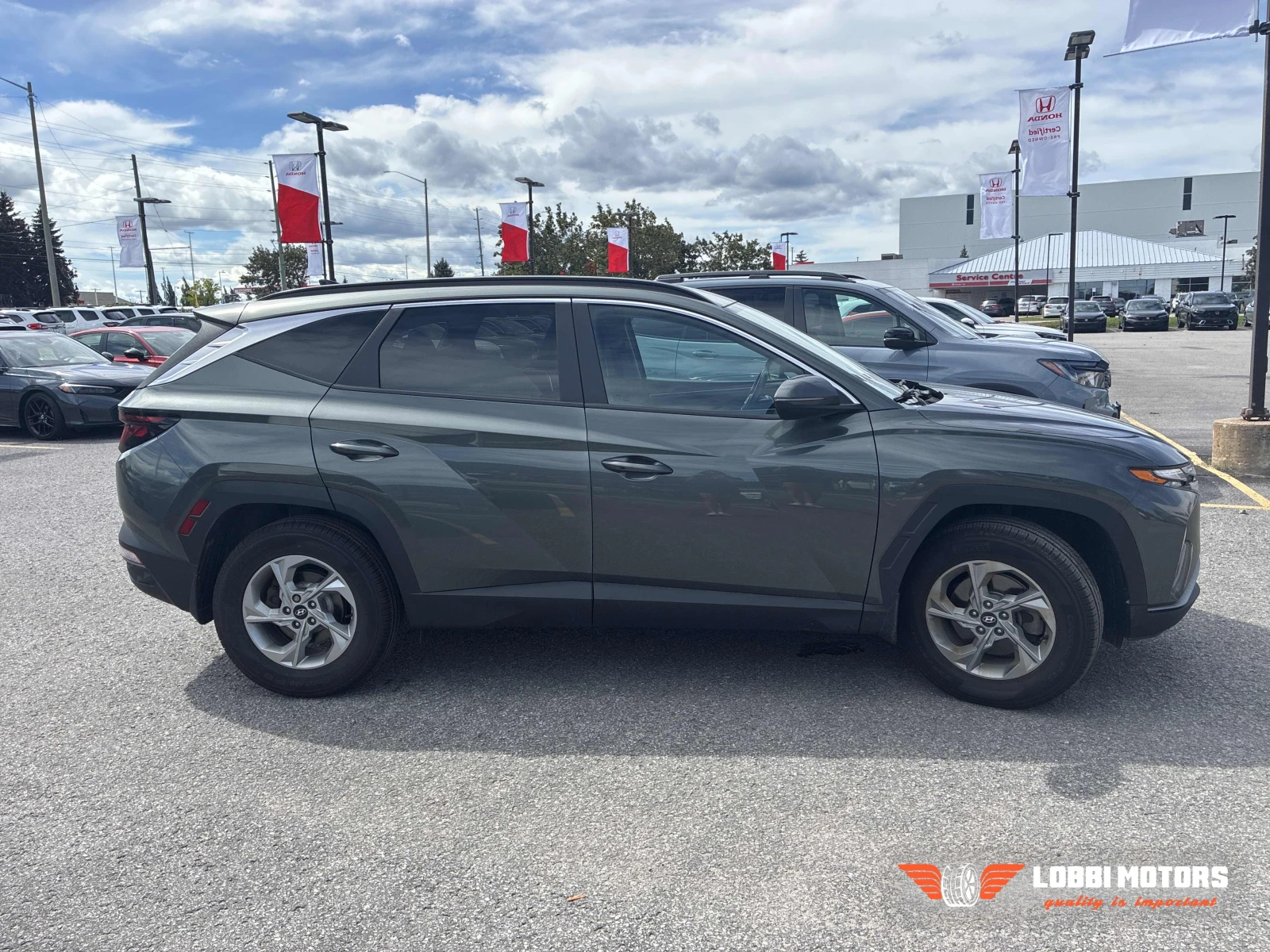 Hyundai Tucson, снимка 3 - Автомобили и джипове - 56033575