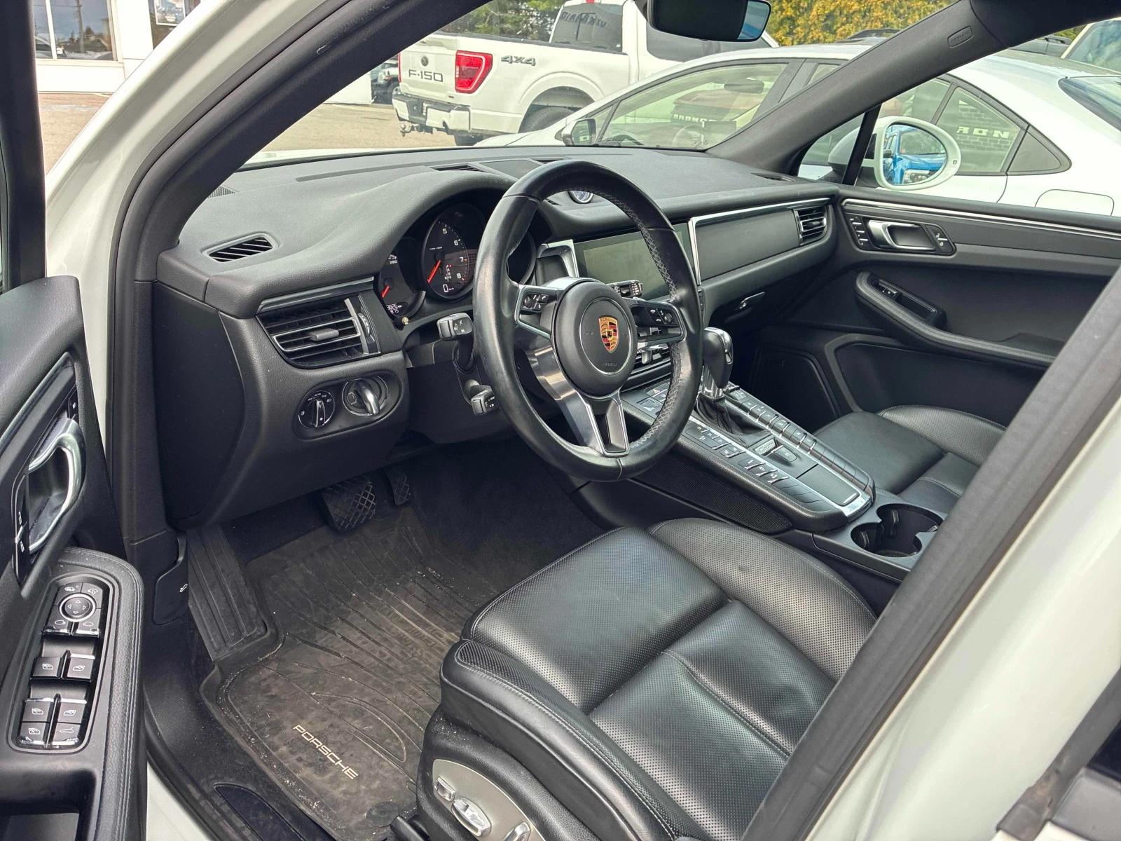 Porsche Macan CARFAX * AWD * NAV, снимка 5 - Автомобили и джипове - 56223109