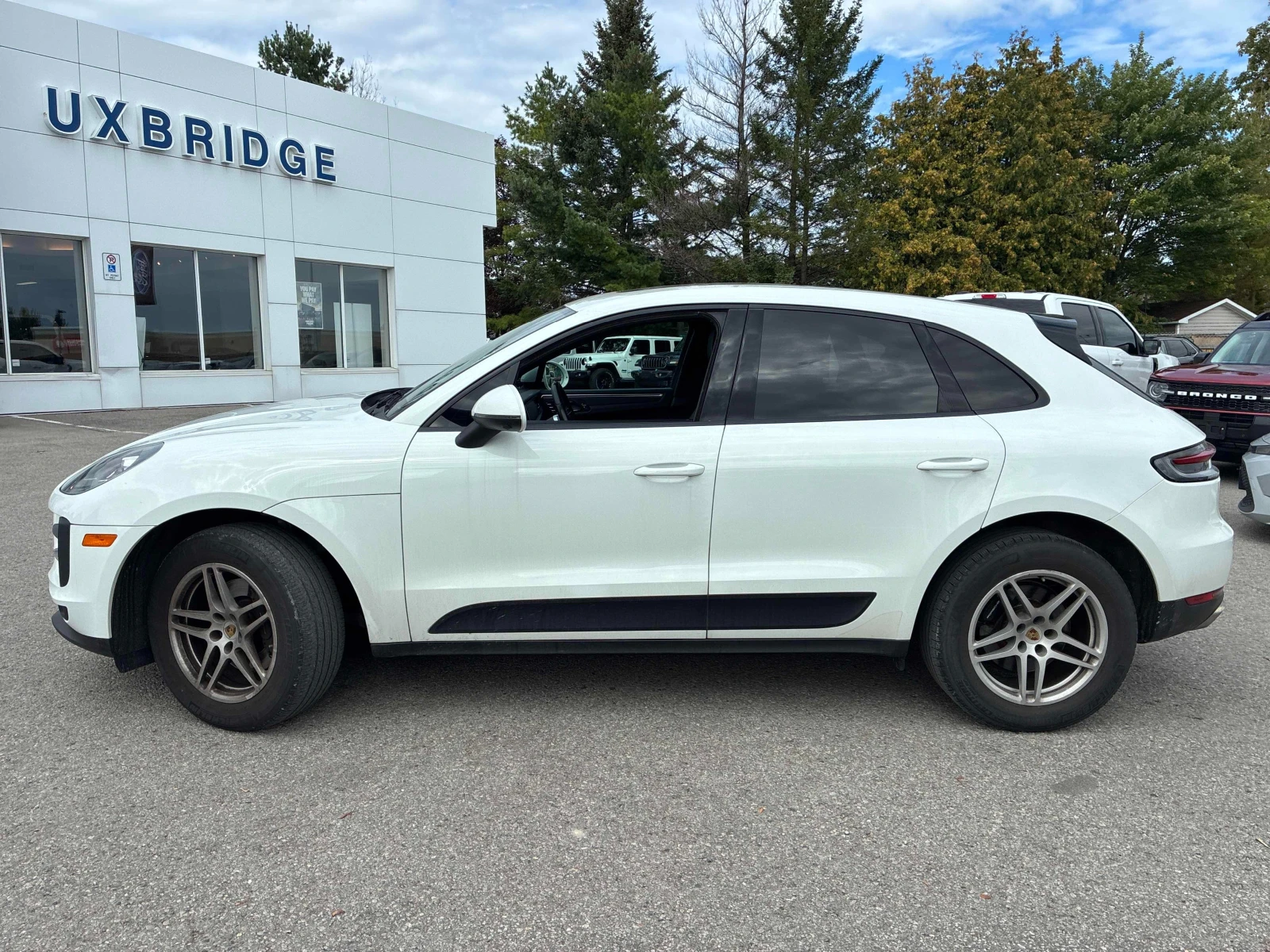 Porsche Macan CARFAX * AWD * NAV, снимка 2 - Автомобили и джипове - 56223109