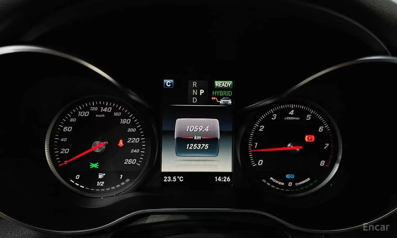Mercedes-Benz GLC * GLC350e 4MATIC Premium * , снимка 8 - Автомобили и джипове - 56735676