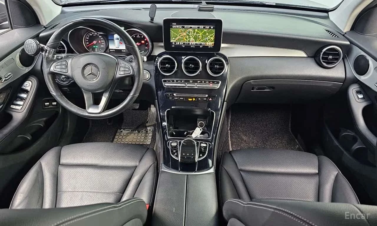 Mercedes-Benz GLC * GLC350e 4MATIC Premium * , снимка 7 - Автомобили и джипове - 56735676