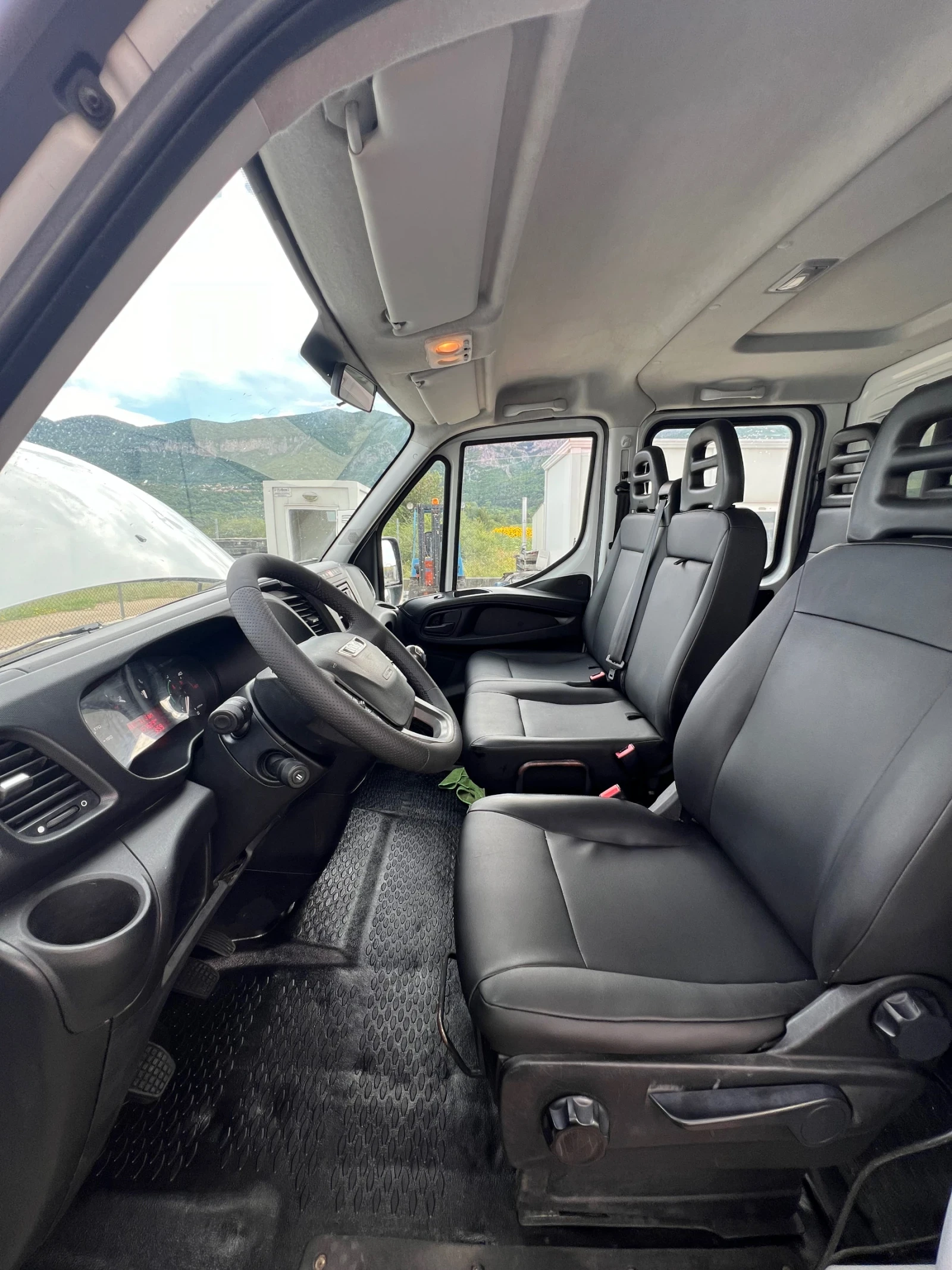 Iveco Daily Iveco 35-130, снимка 11 - Бусове и автобуси - 55228241