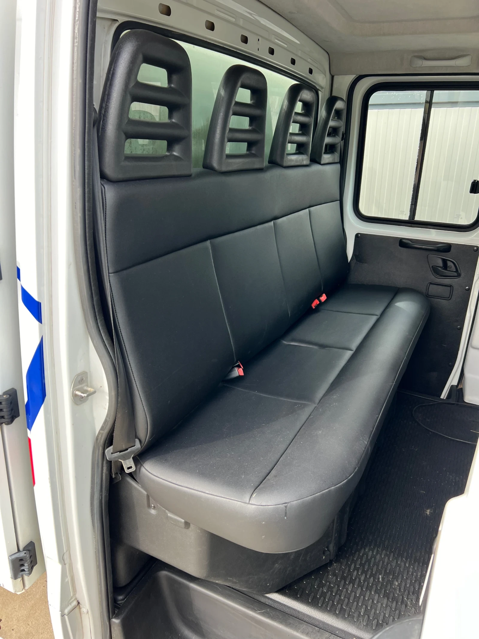 Iveco Daily Iveco 35-130, снимка 8 - Бусове и автобуси - 55228241