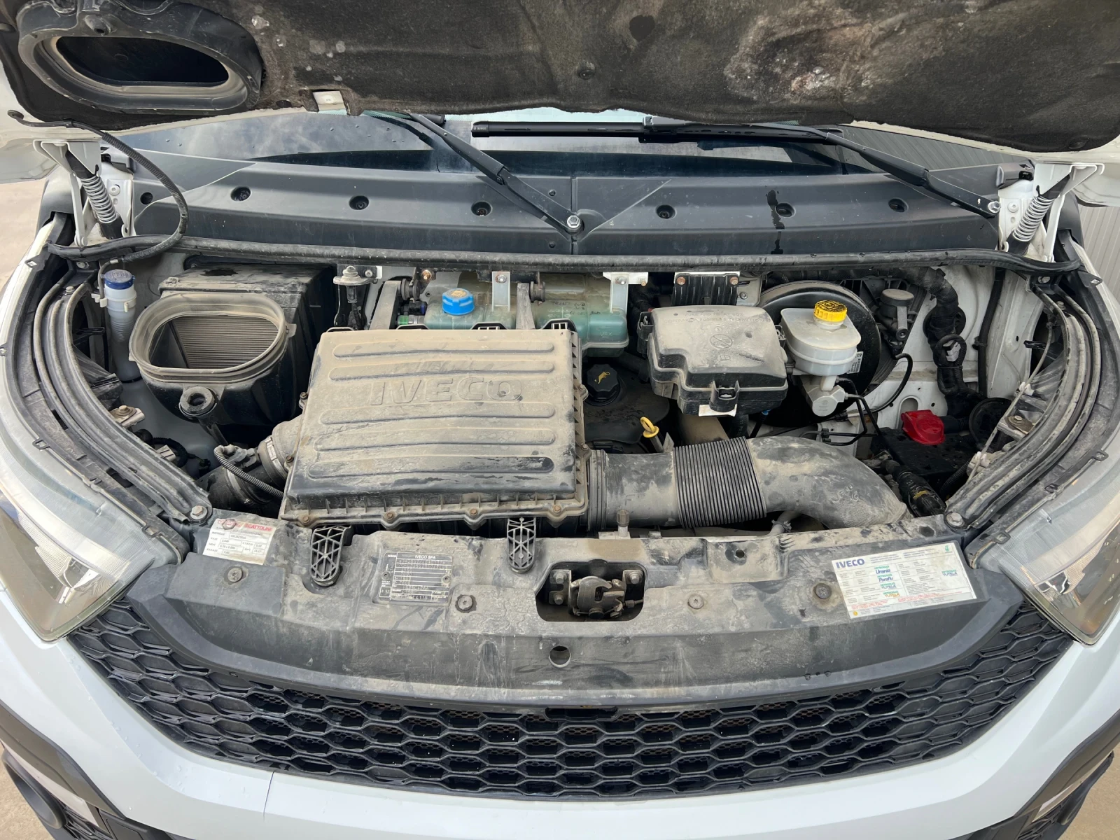 Iveco Daily Iveco 35-130, снимка 15 - Бусове и автобуси - 55228241