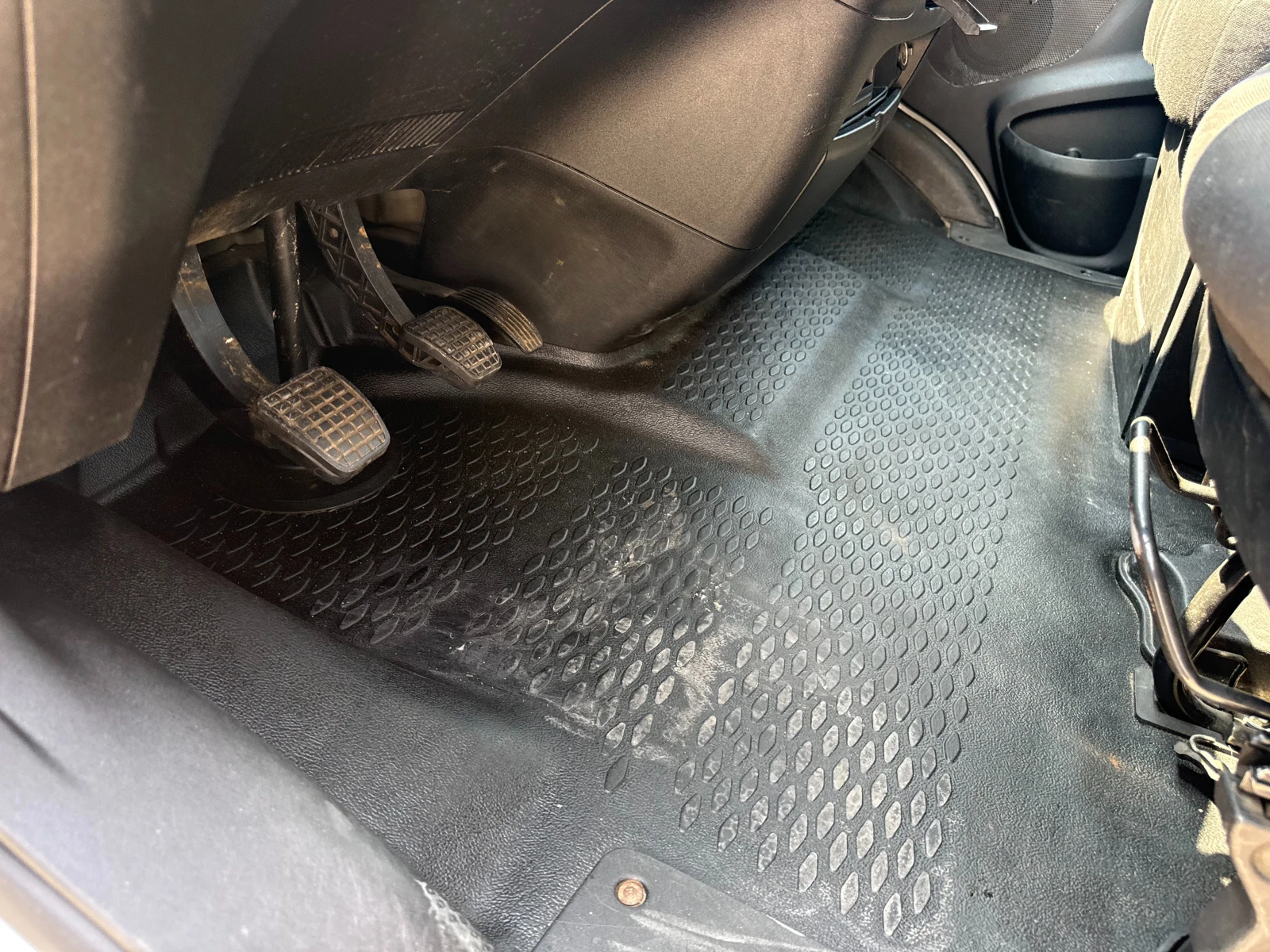 Iveco Daily 35-150 до 3.5т. 4.20м. Климатроник Euro 5 , снимка 15 - Бусове и автобуси - 55816769