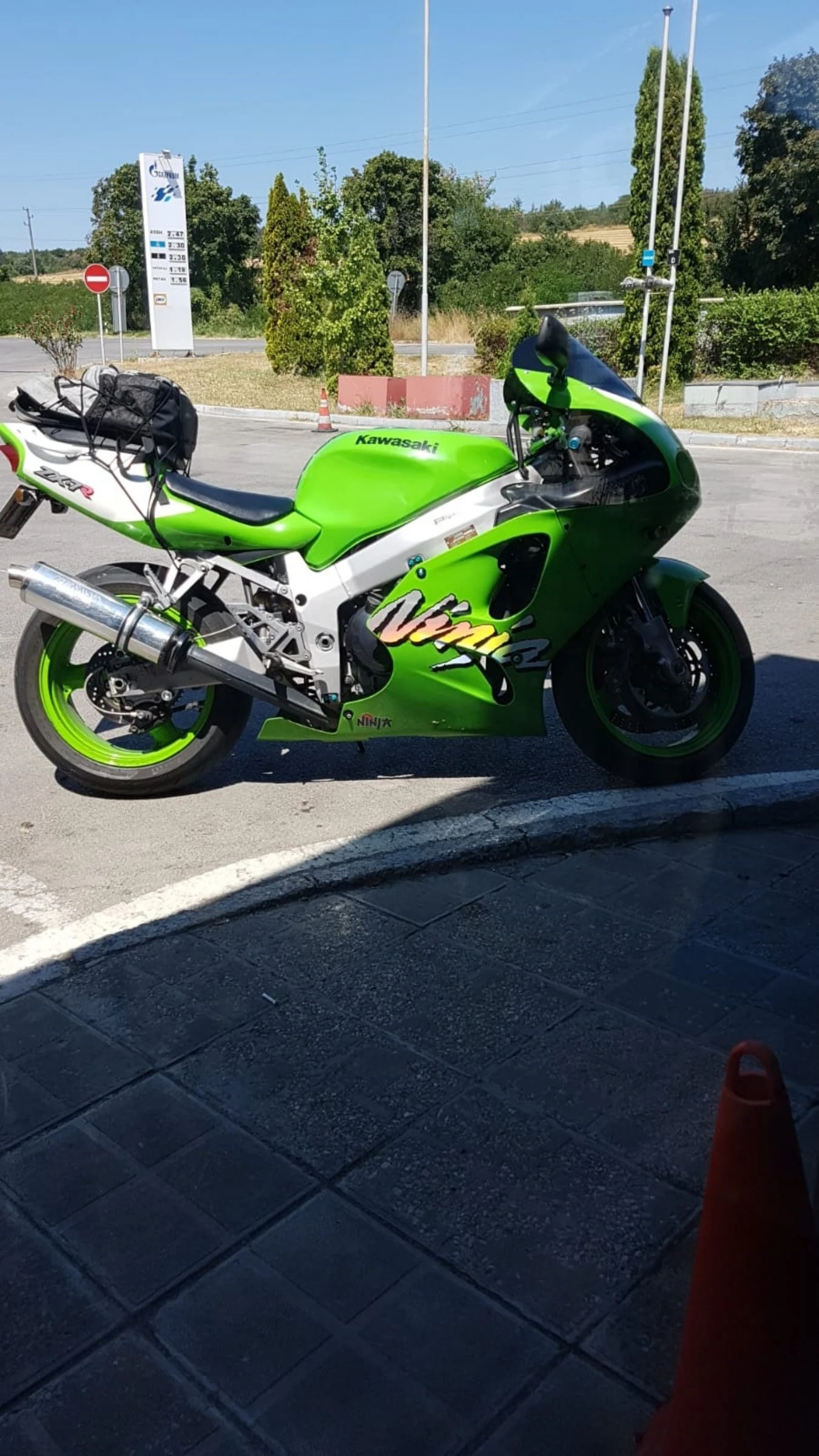 Kawasaki Ninja ZX-7R - изображение 4