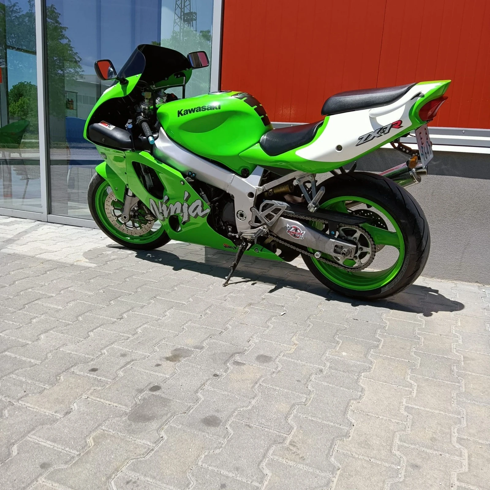 Kawasaki Ninja ZX-7R - изображение 3