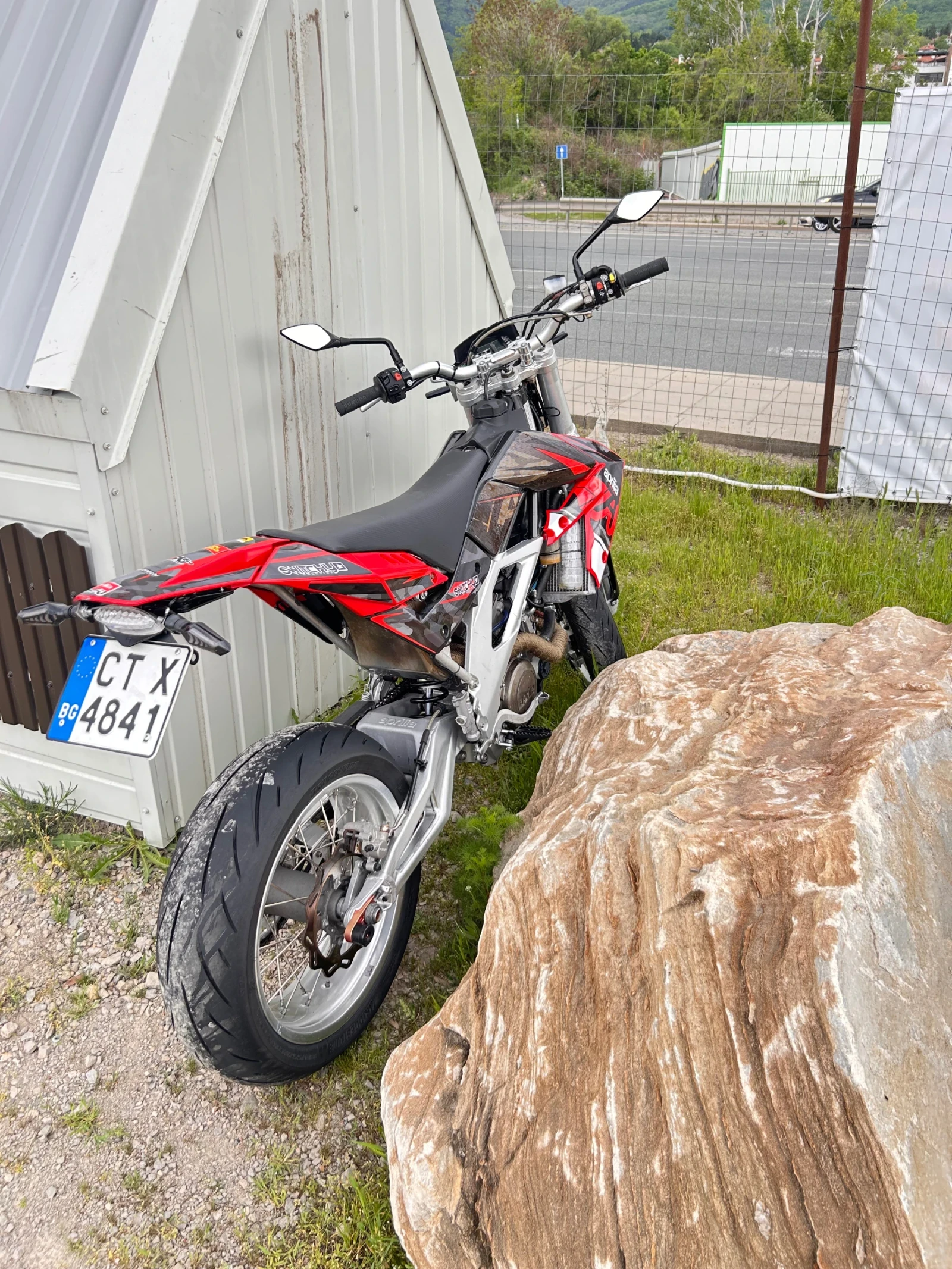 Aprilia SXV, снимка 2 - Мотоциклети и мототехника - 54528136
