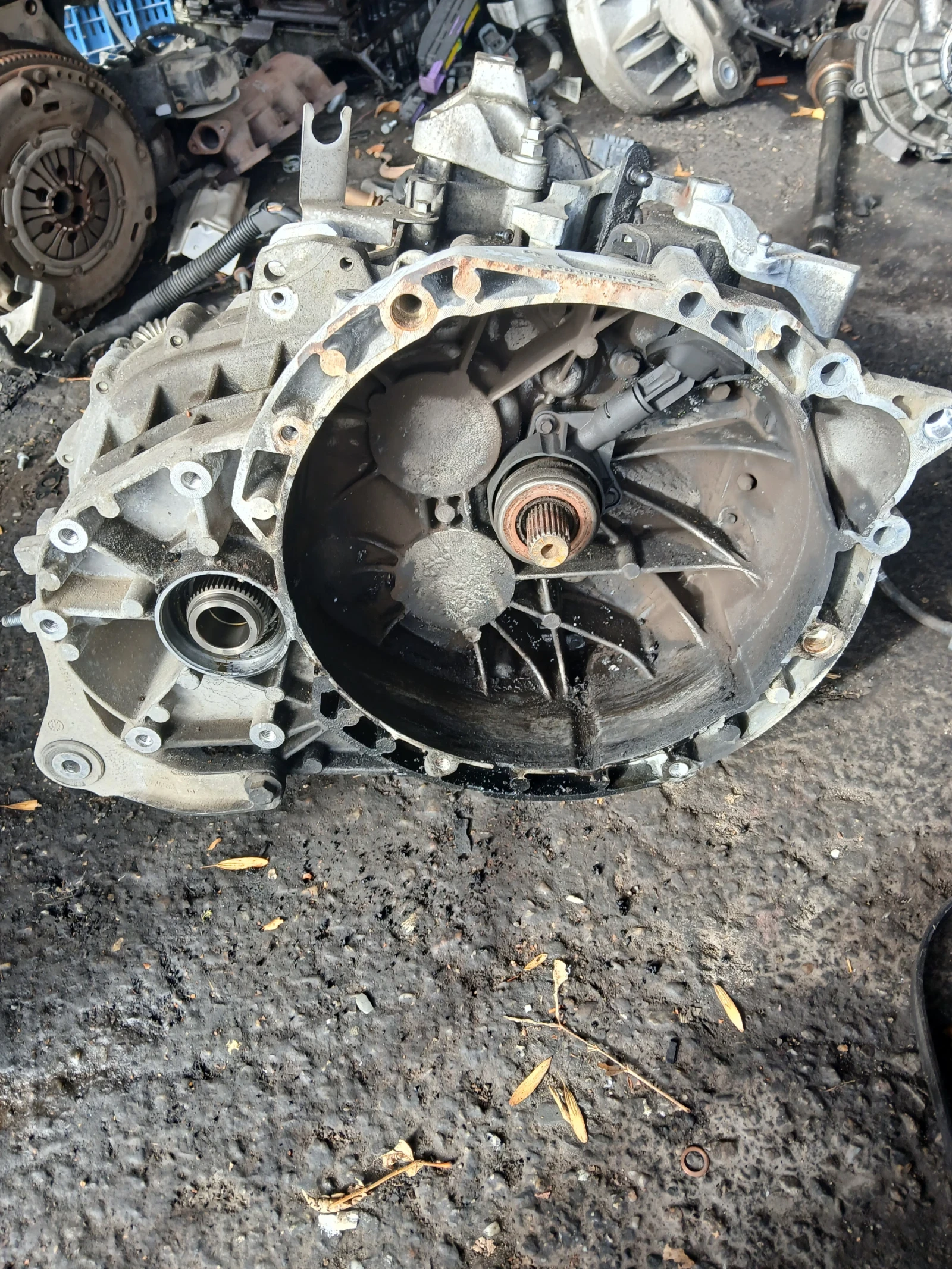 8V4R-7F096-GB скорости ръчни Ford Kuga 2.0 дизел 4?4 8V4R-7002-BG