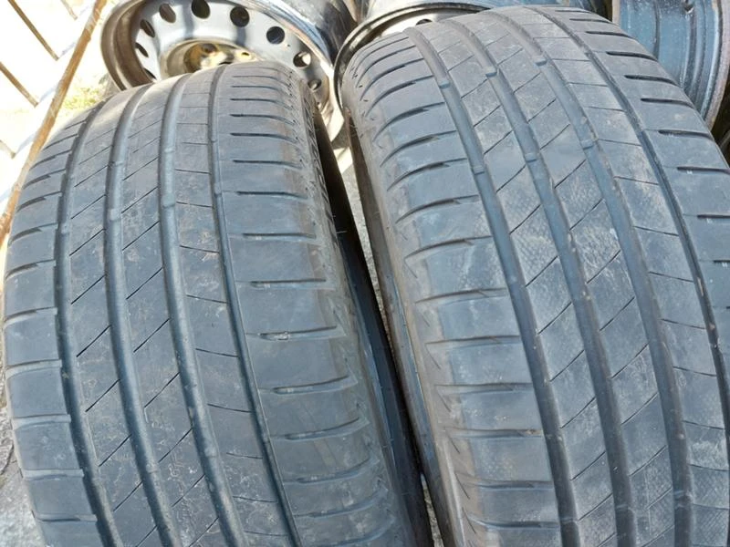 Гуми Летни 225/50R17, снимка 2 - Гуми и джанти - 36801339