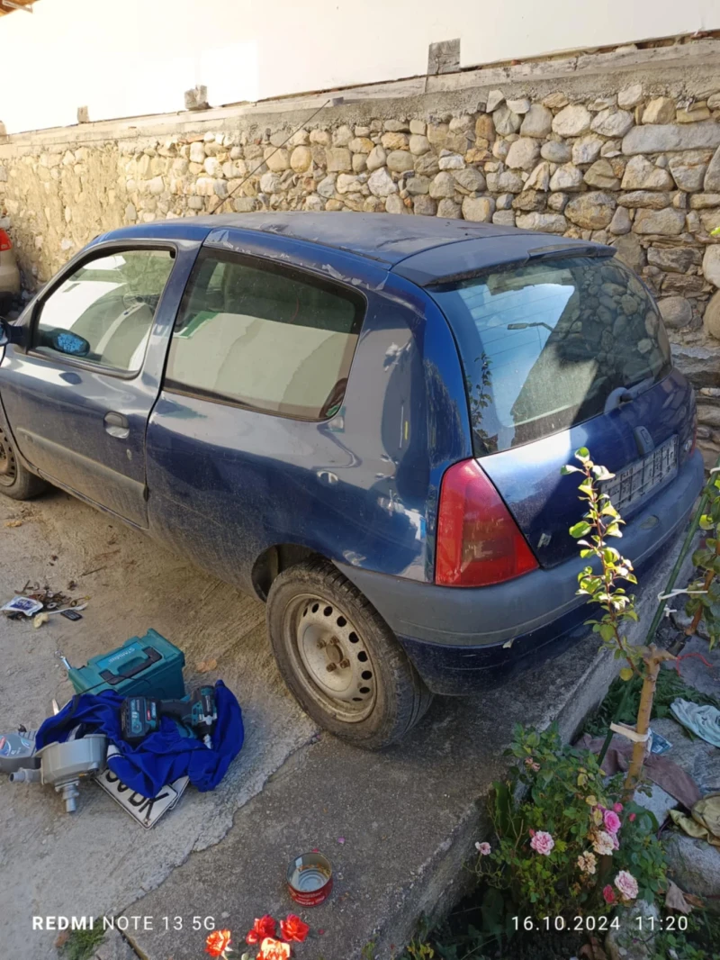 Renault Clio 1.2 benzin и 1.4 benzin 16V, снимка 6 - Автомобили и джипове - 47429844